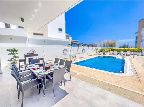 5 Bedrooms House in Protaras Avenue