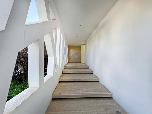 6 Bedrooms House in Amarousiou 9