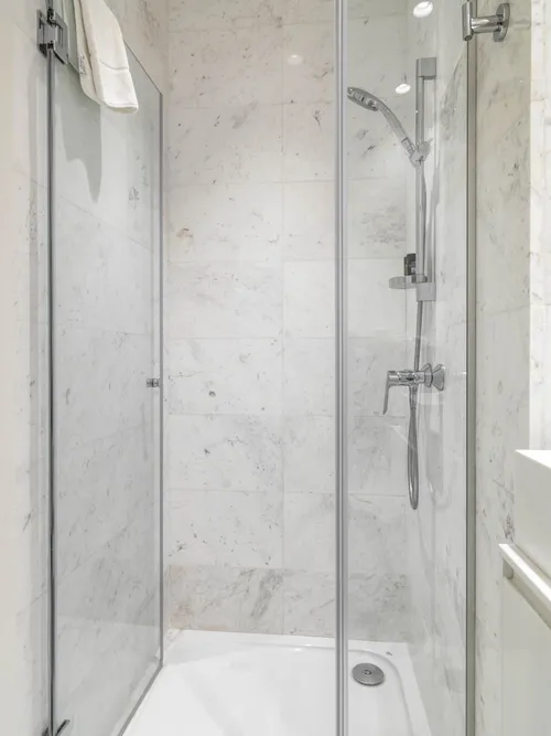 2 Bedrooms Apartment in St Raphael Tower Resort