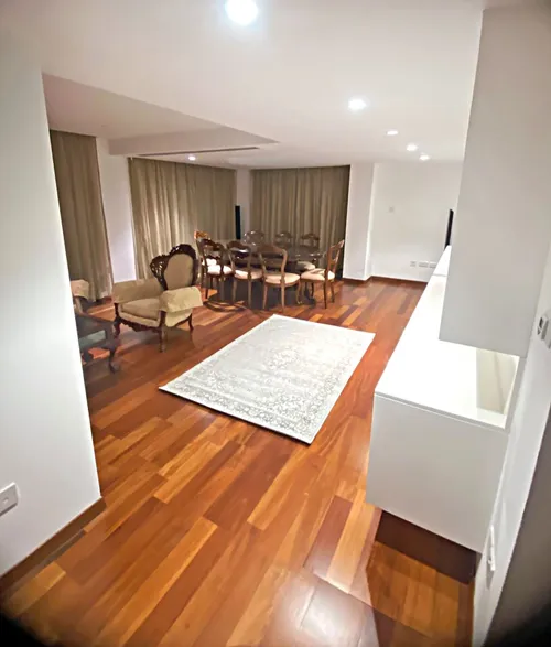 4 Bedrooms Apartment in Parthenonos 21