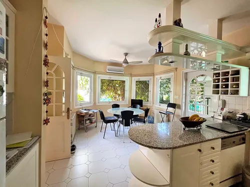 4 Bedrooms House in Varnali 17