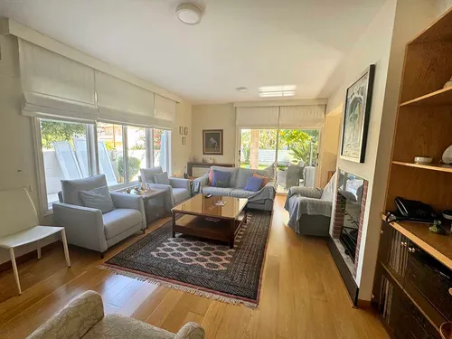 4 Bedrooms House in Alexandrou Papadiamanti 34