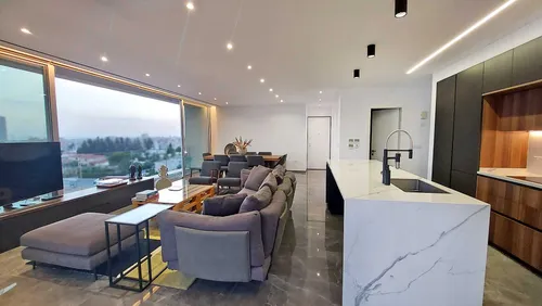 3 Bedrooms Penthouse in Columbia