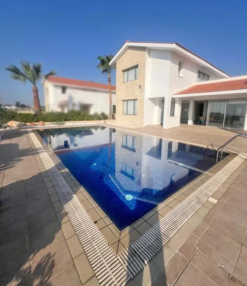 4 Bedrooms House in Dromos Larnacas - Dekelias