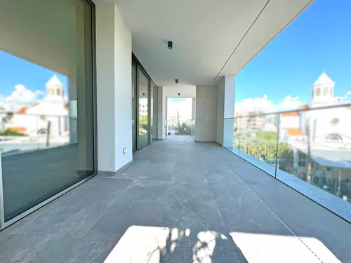 3 Bedrooms Apartment in Ermoupoleos 9