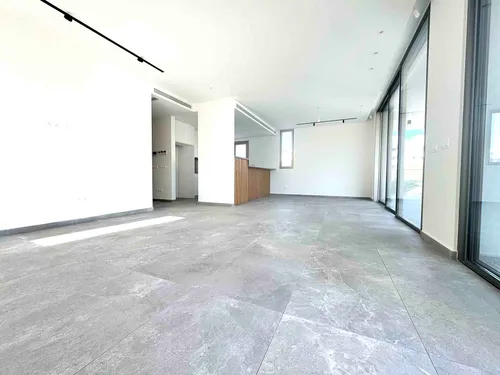 3 Bedrooms Apartment in Ermoupoleos 9