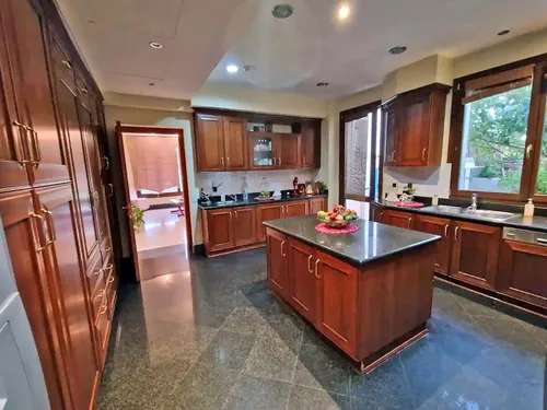 5 Bedrooms House in Filopappou 64