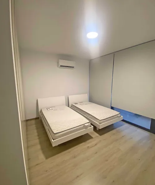 3 Bedrooms House in 1 Apriliou