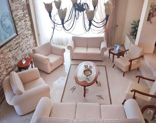 Beautiful Villa in Key Location!