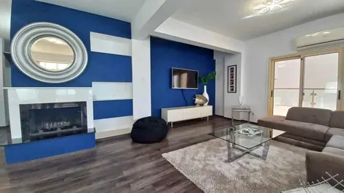 Exquisite Seafront Living