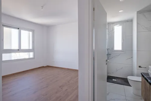 3 Bedrooms Apartment in 38A Perikleous