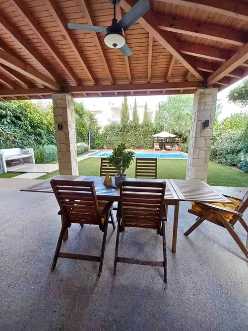 4 Bedrooms House in 21A Aiglis