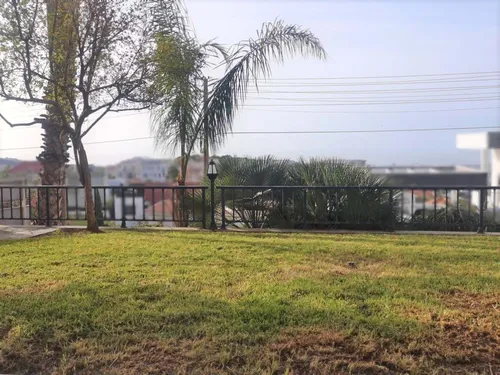 5 Bedrooms House in Laiki Lefkothea