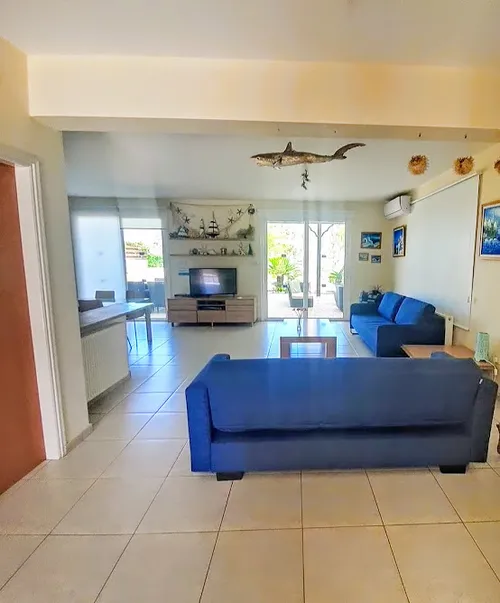 5 Bedrooms House in Dwdekanisswn 43