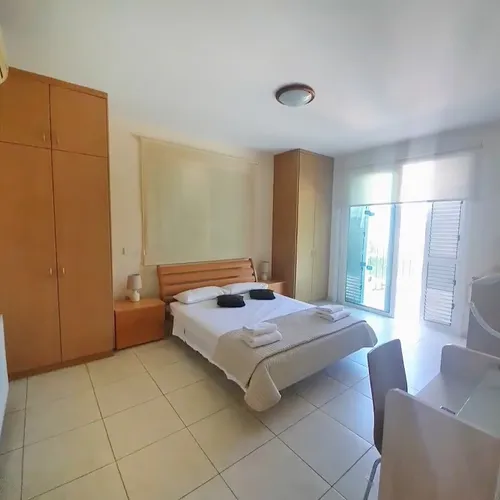 5 Bedrooms House in Dwdekanisswn 43