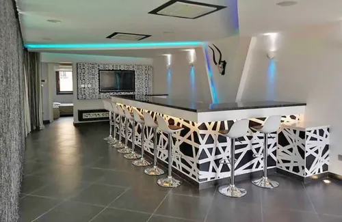 7 Bedrooms Villa in Limassol Suburbs