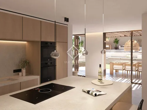 4 Bedrooms House / Villa in carrer isabel la catholica