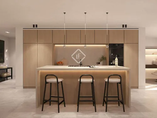 4 Bedrooms House / Villa in carrer isabel la catholica