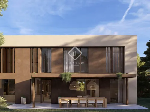 4 Bedrooms House / Villa in carrer isabel la catholica