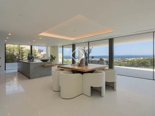 5 Bedrooms House / Villa in Cas Mut