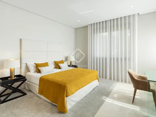 7 Bedrooms House / Villa in Ur. El Paraiso 436