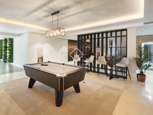 7 Bedrooms House / Villa in Ur. El Paraiso 436