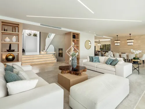 7 Bedrooms House / Villa in Ur. El Paraiso 436