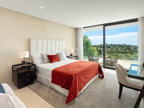 7 Bedrooms House / Villa in Ur. El Paraiso 436