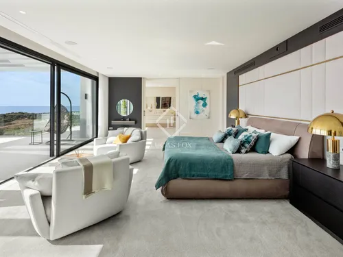 7 Bedrooms House / Villa in Ur. El Paraiso 436