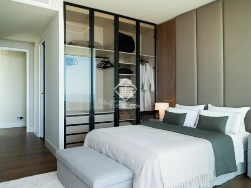 4 Bedrooms House / Villa in Calle Montemayor