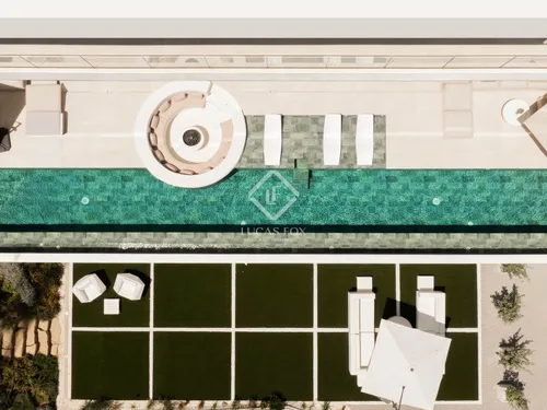 4 Bedrooms House / Villa in Calle Montemayor