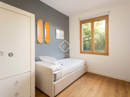 4 Bedrooms House / Villa in Circumval·lació