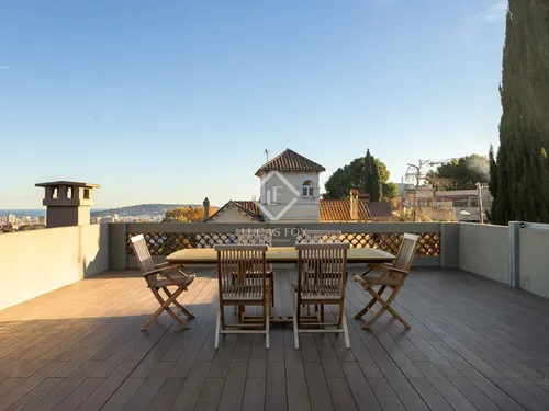 4 Bedrooms House / Villa in Circumval·lació