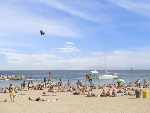 3 Bedrooms Apartment in Passeig Garcia Faria