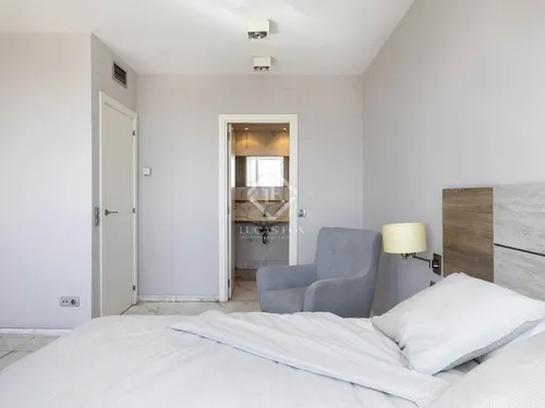 3 Bedrooms Apartment in Passeig Garcia Faria