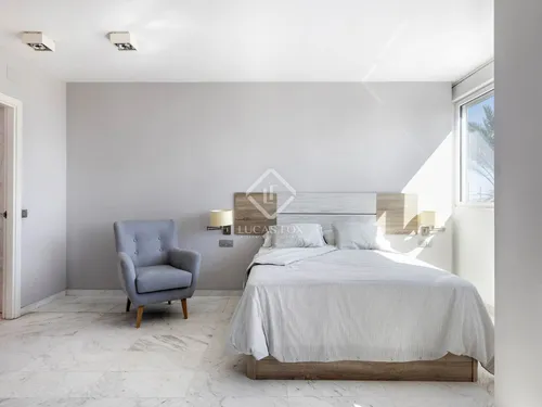 3 Bedrooms Apartment in Passeig Garcia Faria