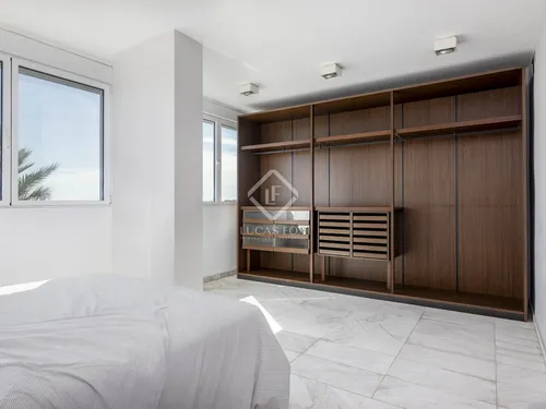 3 Bedrooms Apartment in Passeig Garcia Faria