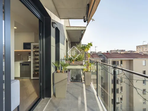 4 Bedrooms Apartment in Espronceda