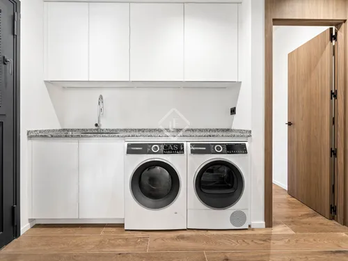 5 Bedrooms House / Villa in C. Buenos Aires