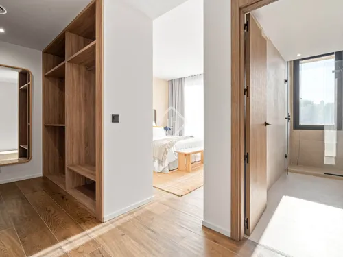 5 Bedrooms House / Villa in C. Buenos Aires