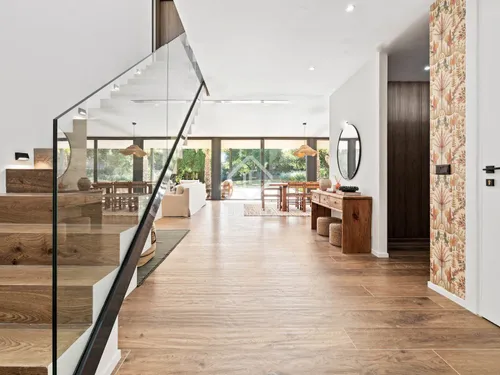 5 Bedrooms House / Villa in C. Buenos Aires