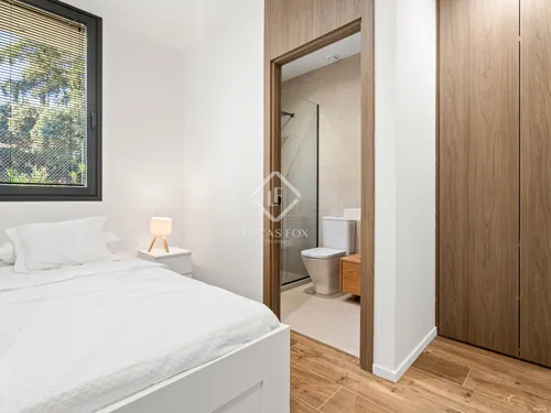 5 Bedrooms House / Villa in C. Buenos Aires