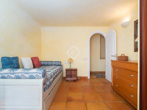 5 Bedrooms House / Villa in DS PUIG GROS