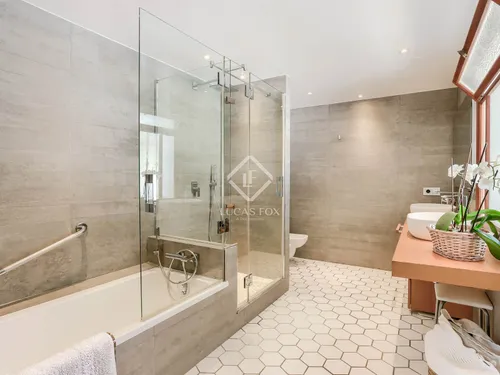 5 Bedrooms House / Villa in V. BENDINAT,