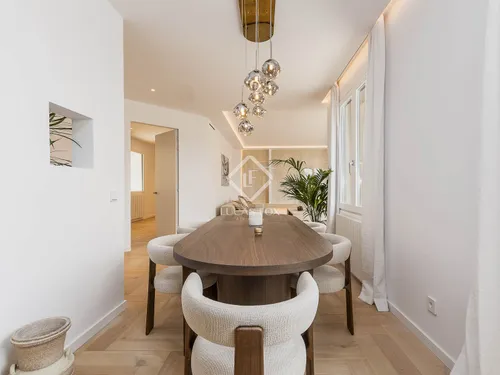 3 Bedrooms Apartment in Diputació