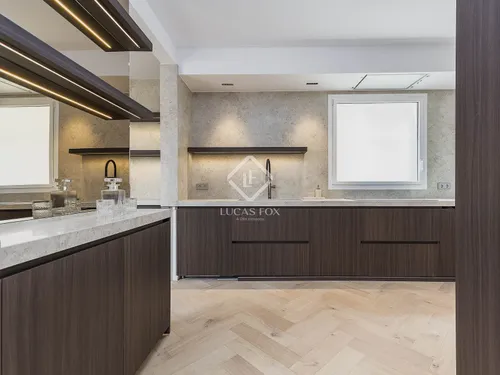 3 Bedrooms Apartment in Diputació