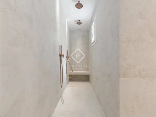 3 Bedrooms Apartment in Diputació