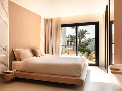 4 Bedrooms House / Villa in Azalea Beach