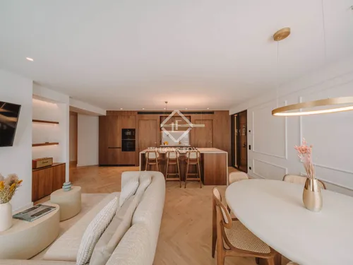 3 Bedrooms Apartment in Via Alemania