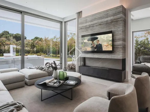 4 Bedrooms House / Villa in Urb. El Paraiso